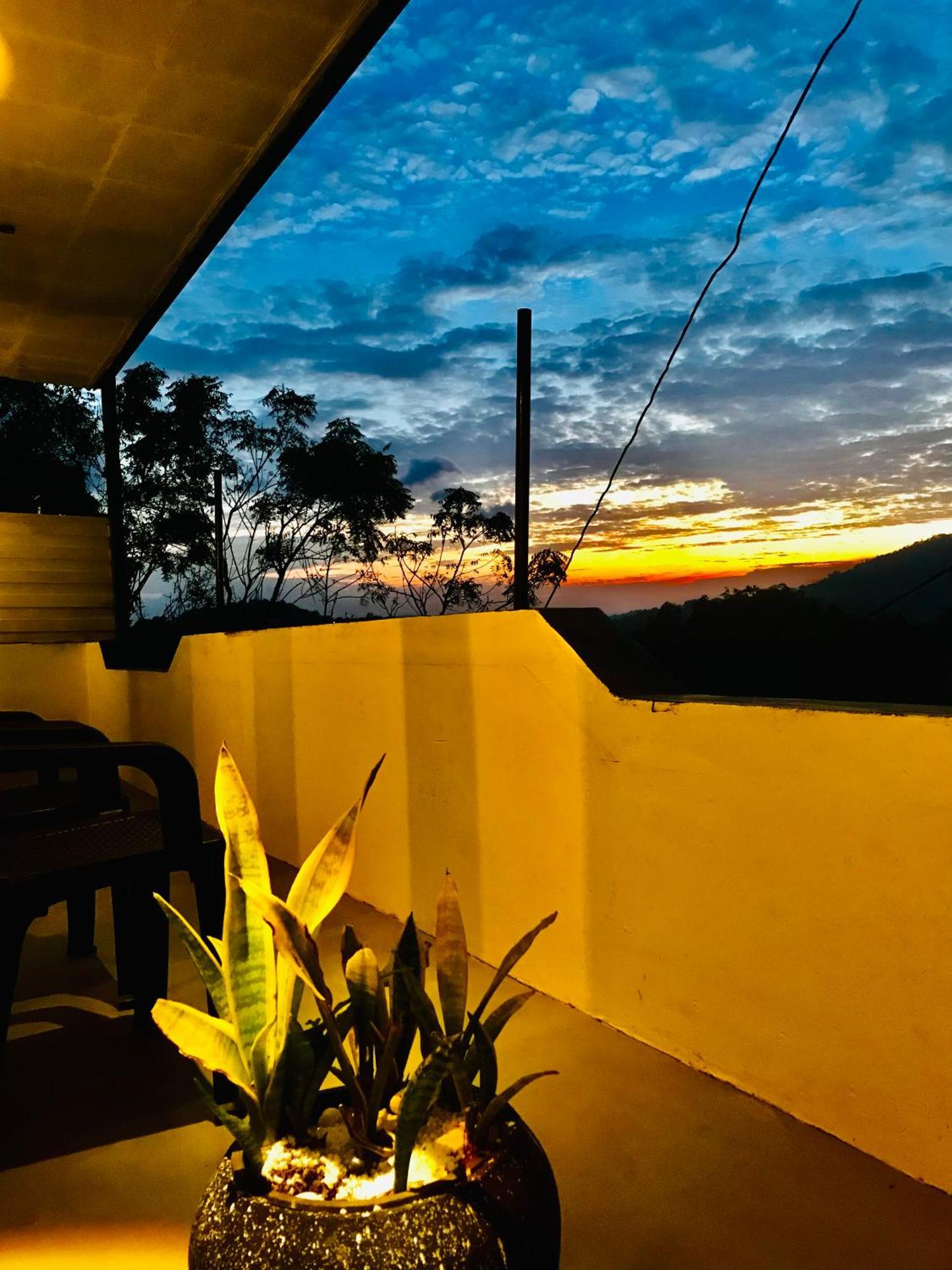 Villa Cloud Nine Kandy Exterior foto
